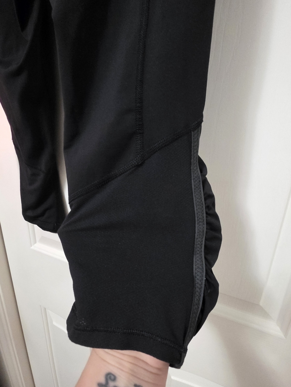 Lululemon Pace Crop leggings Black Size 8 - Picture 3 of 10